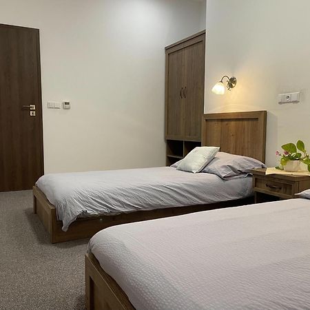 Hotel Herman Рихнов над Кнежноу Екстериор снимка