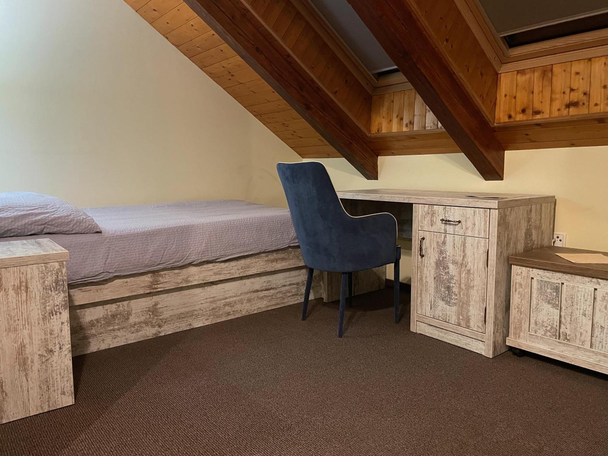 Hotel Herman Рихнов над Кнежноу Екстериор снимка